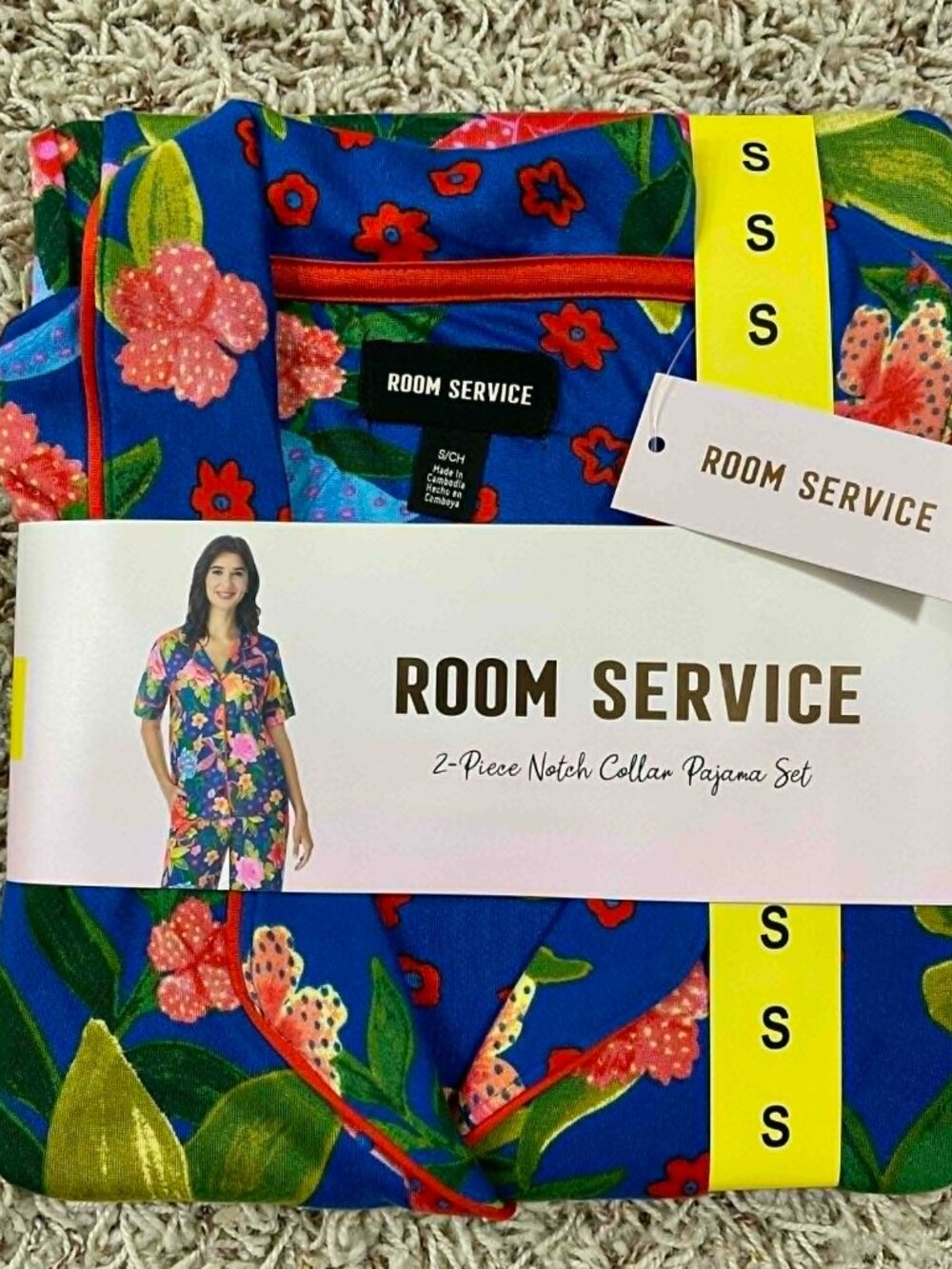 Room Service Women's Notch Collar Pajama Set, Size Small (New)
